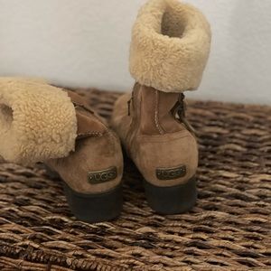 Ugh fur boots - size 10 ladies